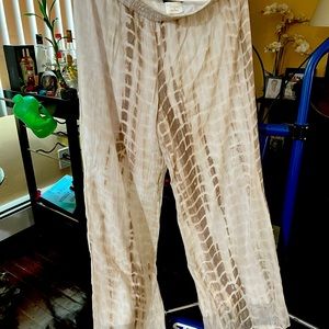 Size medium women’s gauze fully lined pants
